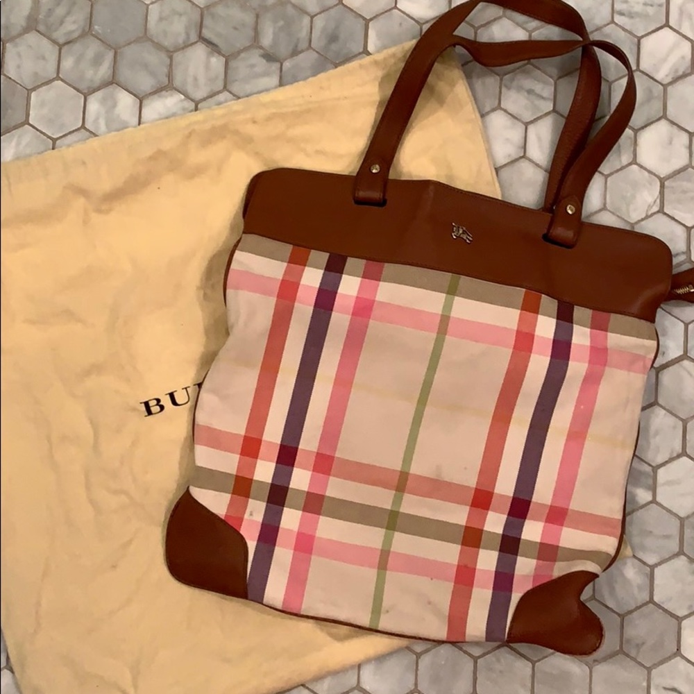 Burberry Novacheck Spring Tote